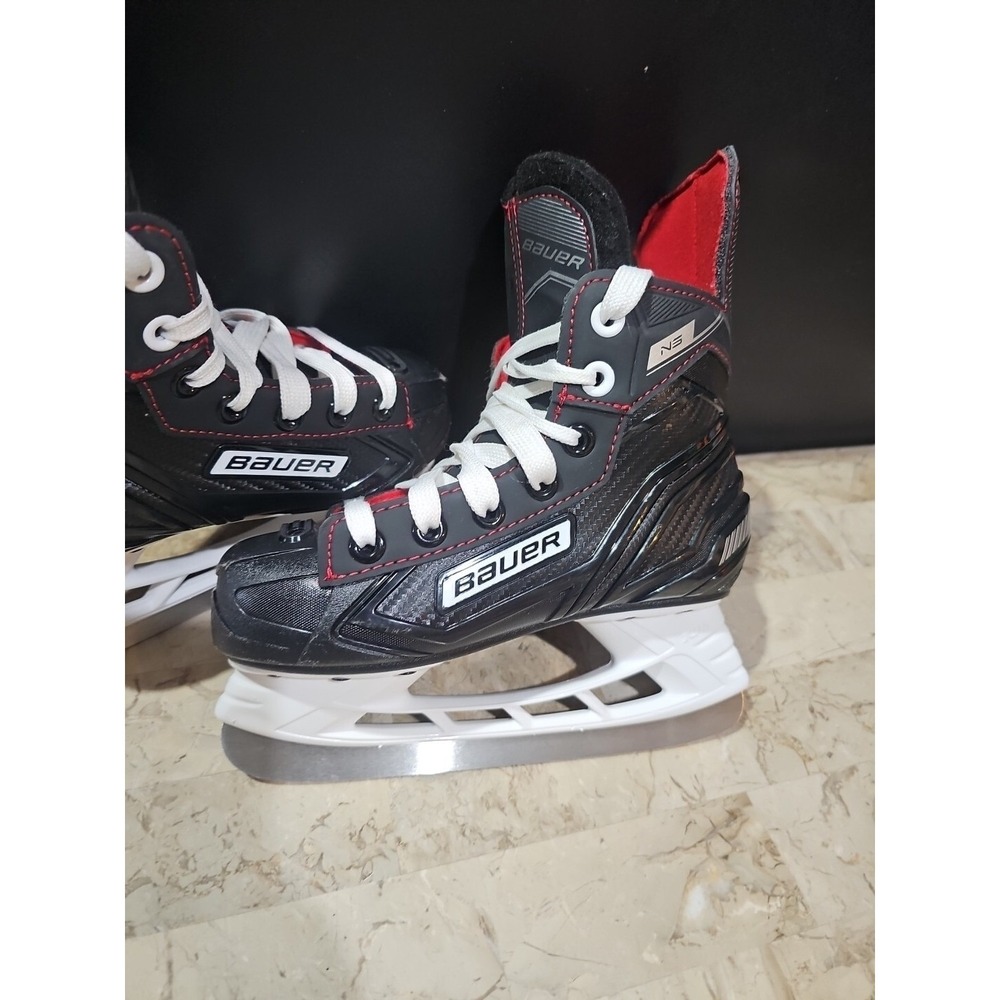 Bauer NS Lightspeed Pro II Ice Hockey Skates  Size 12Y‎ Black Red White